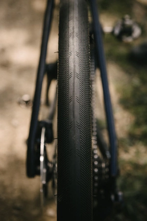 Opona GOODYEAR - Connector Slick Race 700x40 / 40-622 TLR k. Transparent