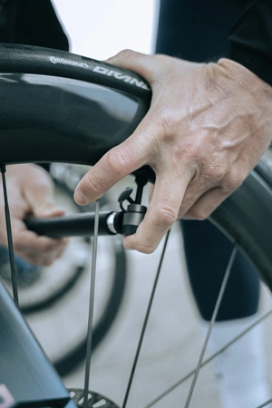 Pompka Black Inc Mini Pump, k. Black