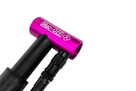 MUC-OFF RĘCZNA POMPKA DO ROWERU KARBONOWA AirMach Carbon Pump