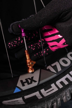 MUC-OFF PRZYRZĄD DO POMIARU POZIOMU USZCZELNAICZA W OPONIE Hey Dipstick