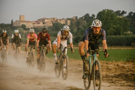 Opona GOODYEAR - Connector Inter Race TLR k. Blk