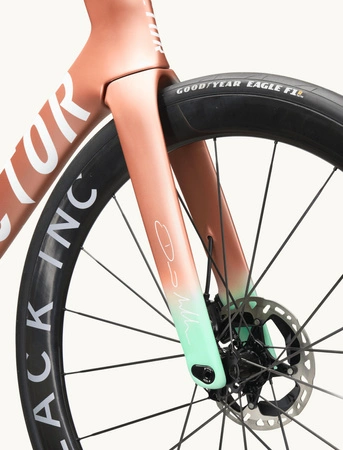 Factor OSTRO VAM NEW David Millar Edition