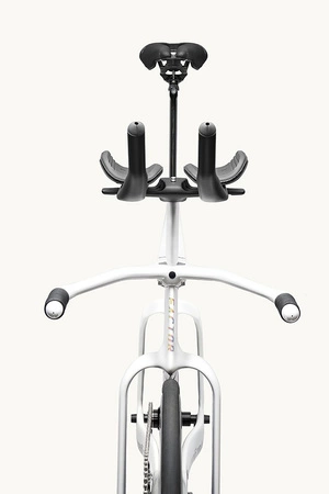 Factor HANZO TRACK k. White